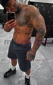 FITNESS MODEL ATLÉTICO HOT EN LA CIUDAD POR TEMPORADA - FOTO 9