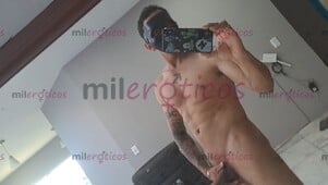 JOVEN ATLETICO, CARISMATICO , CON UN CARAMELO GRANDE... - FOTO 2