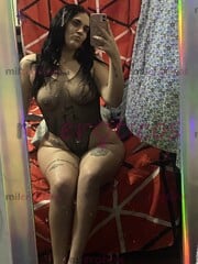 ME LLAMO VANESSA SOY UNA CHICA MUY SEXY Y JUGUETONA EN EL SEXO - FOTO 3