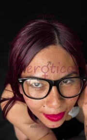 SOY TU DAMA DE COMPAÑÍA SOY TU MUSA TU PASIÓN AL ROJO VIVO - FOTO 3