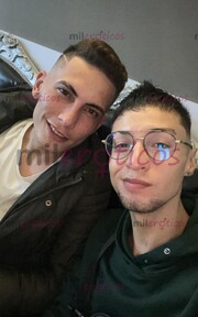SOMOS 2 CHICOS DOTADOS , ARDIENTES Y COMPLACIENTES - FOTO 10