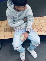 DELICIOSO CHAKAL DE 1.81 FLACO Y BIEN DOTADO DE 20 AÑOS - FOTO 4