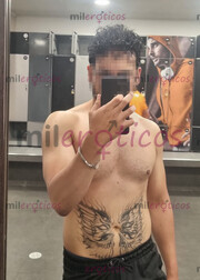 BOY TOY, I LIKE TO BE USED BY OLDER WOMAN - FOTO 3