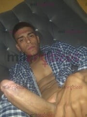 CHAVO DE 22 AÑOS CON UNA GRAN VERGA Y MUCHAS GANAS DE COJERTE BN RICOOOO - FOTO 10