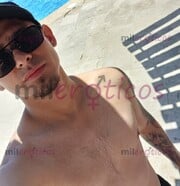 HOLA SOY ALEJANDRO 27 AÑOS DISPONIBLE PARA PASAR UN RATO RICO Y AGRADABLE CONTIG - FOTO 1