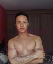 JOVEN VERSÁTIL COMPLACIENTE DE LA CIUDAD DE BOGOTÁ - FOTO 1