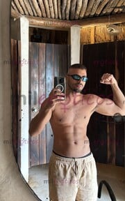 CHICO GUAPO EXTRANJERO. ENGLISH OR ESPAÑOL SI BUSCAS BUENA COMPAÑÍA MAN - FOTO 1