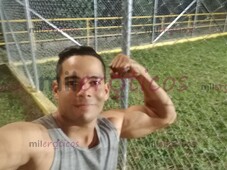 COMPLACIENTE,AMABLE,AMIGABLE,RESPETOSO DE MENTE ABIERTA - FOTO 4