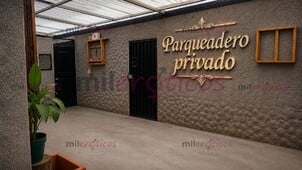 BAR XXX ... 24