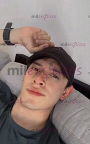 ALEC DISCRETO, ATENTO Y MUY COMPLACIENTE - FOTO 2