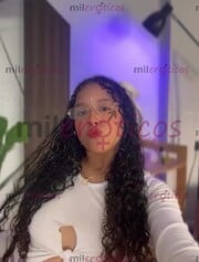 BEBITA DISPUESTA MOJARSE Y A SACAR TODA TU LECHE - FOTO 8