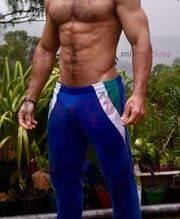 VARON SERIO , BUEN CUERPO. MASAJES EROTICOS... DISPONIBLE - FOTO 2