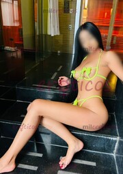 FLAQUITA BONITA Y CACHONDA TE ENCARA PASAR UNA TARDE DE NOVIOS - FOTO 4