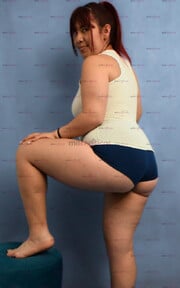 TE VAS A QUERER COMER ESTE CULO!!!! SOY ACUERPADA Y ME GUSTA SENTIRLO DURO - FOTO 2