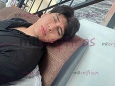 SOY SEBASTIÁN UN JOVEN COMPLACIENTE CACHONDO - FOTO 5