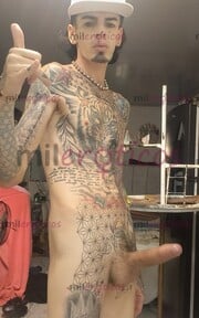 FLACO ACTIVO BLANCO TATUADO SERIO RESERVADO - FOTO 10