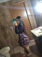 MORENITA CACHONDA Y MAL PORTADA EN LA CAMA - FOTO 5
