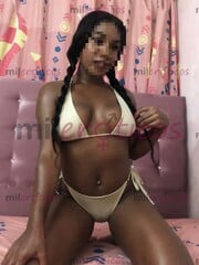 VIVE UNA EXPERIENCIA AGRADABLE Y MÁGICA CON ANGIE - FOTO 1