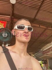 SOY FLACO CON BUENA HERRAMIENTA Y CULO PARA COMPLACERTE - FOTO 1