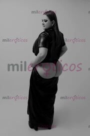 CACHONDA CON UN ENORME CULO AGUANTADOR SOLO PARA AMANTES DE LA CARNE - FOTO 1