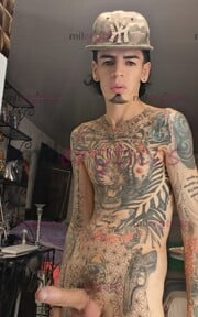FLACO TATUADO VERGON ACTIVO MORBOSO LECHERO - FOTO 1