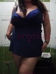 CHICA CHUBBY LACTANDO, COMPLACIENTE Y MUY CALIENTE - FOTO 2