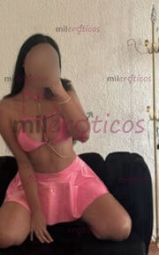 MASAJISTA GÜERITA, PIERNAS LARGAS, GLÚTEOS Y BUBIS PERFECTAS - FOTO 7