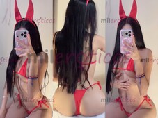 FLAQUITA CALIENTE CON UNA VAGINA ESTRECHA Y UNAS CHICHIS MUY RICAS - FOTO 1