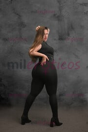 CADERONA DE VAGINA ESTRECHITA DE REGRESO PARA LLENARTE DE PLACER HORA 2000 - FOTO 2