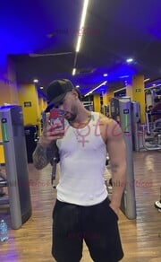 MACHO LECHERO DISPUESTO A CUMPLIR TUS FANTASÍAS - FOTO 2