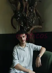 SOU NOVINHO DE APENAS 22 ANOS, SOU VERSÁTIL E ESTOU AQUI PARA LHE SATISFAZER - FOTO 1