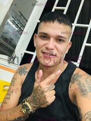 HOLA SOY SEBASTIÁN UN CHICO DESCOMPLICADO Y CALIENTE - FOTO 1
