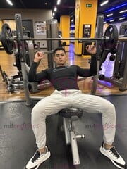EN MÉRIDASOLO POR HOY JOVEN HOT Y MUY ARRECHO VEN Y TEN LA MEJOR COGIDA CONMIGO - FOTO 1