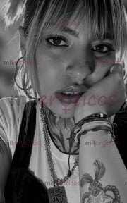 BELINDA MONITA CON UNA VAGINA ESTRECHITA - FOTO 9