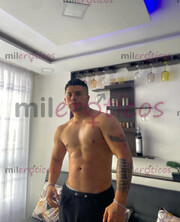 DISPONIBLE DEPORTISTA DOMINANTE MUSCULOSO VERGON DOMINANTE VERGON FETICHE - FOTO 1