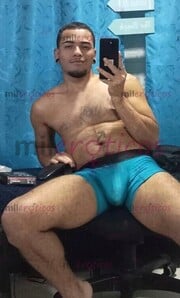 MORENO ACTIVO CON VERGA DE 20CM AMANTE DEL SEXO DURO, Y DE UNOS BUENOS BESOS. - FOTO 9
