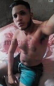 CHICO VARONIL DISCRETO VENEZOLANO EN LA CIUDAD - FOTO 1