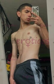 SUMISO CON MUCHAS GANAS DE QUE ME PARTAS MI CULITO APRETADO Y CALIENTITO - FOTO 4