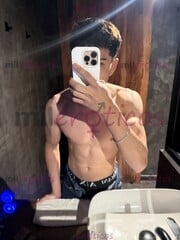 CHICO CALIENTE Y COMPLACIENTE EN LO QUE PIDAS - FOTO 1