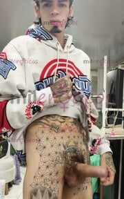 FLACO SERIO RESERVADO TATUADO MORBOSO LECHERO - FOTO 10