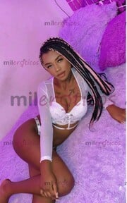 MANSIÓN DEL PLACER UNO TE INVITA A CONOCER A DULCE HERMOSA MORENA CON CHUPALINA - FOTO 10