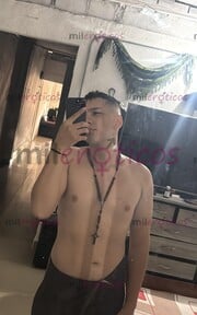 MASAJISTA PROFESIONAL ACTIVO DISCRETO ATENTO SERVICIAL TODO EN UNO - FOTO 5