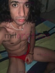 DADDY ISSUES AQUÍ BATOR EXPERIMENTADO Y COBRANDO LO BUENO CUESTA NN - FOTO 5