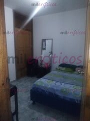 SE SOLICITA CHICA PARA TRABAJAR EN CASA COMODA PARA VIVIR Y TRABAJAR - FOTO 1