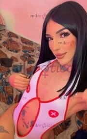 FLACA LINDA DOTADA EXPERTA CON PRINCIPIANTE LECHERA VERGONA COMPLACIENTE - FOTO 10
