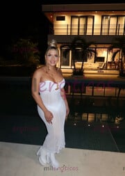 EXPERTA EN PRINCIPIANTES. LA DIOSA DE LA GARGANTA PROFUNDA. Y LECHERA - FOTO 7