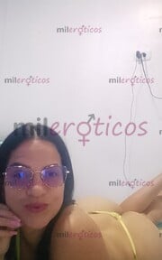 LLEGO TU ZORRA PERRA EN LA CAMA CON GANAS DE DARTE UNA BUENA MAMADA AL NATURAL - FOTO 2