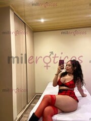SCARLET UNA MORENA MUY COMPLACIENTE DE TETAS NATURALES - FOTO 9