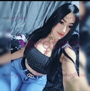 TU PEQUEÑA DIABLA ESTÁ DISPONIBLE PARA TI - FOTO 4