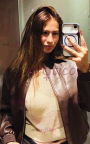 JOVENCITA ESTRECHITA Y JUGOSA, COMPLACIENTE Y ARDIENTE. - FOTO 1